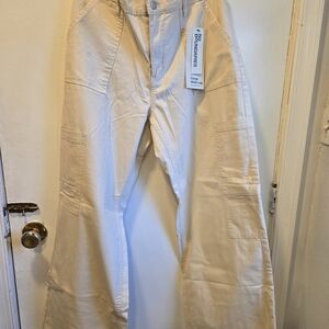 No Boundaries Off-White Wide Leg Pants